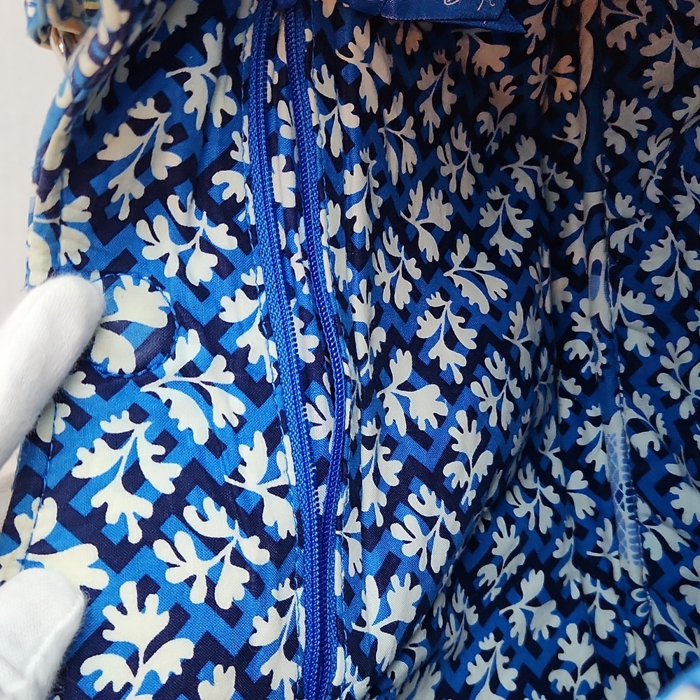 Vera Bradley Shoulder Bag Blue White Floral - Picture 12 of 16